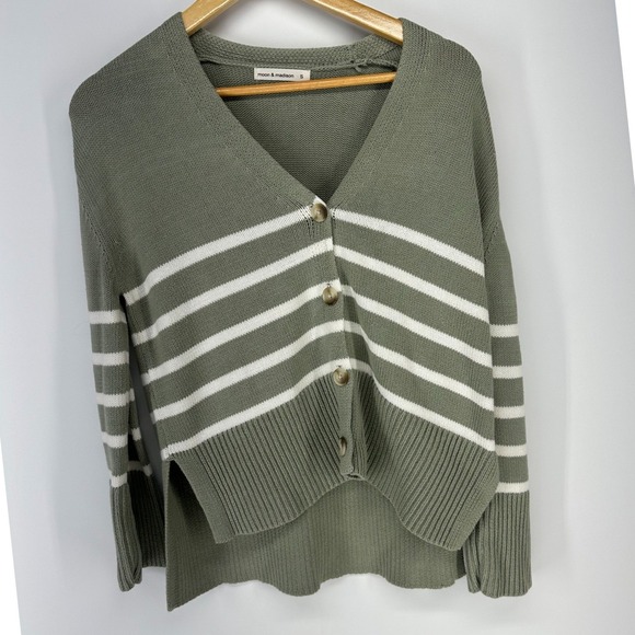 moon & madison Sweaters - Moon & Madison Cardigan Womens Small Green Striped Button V-Neck Sweater ST21710